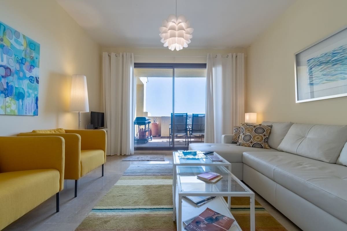 2 soveværelse Lejlighed til salg i La Duquesa / Puerto de la Duquesa med swimmingpool garage - € 250.000 (Ref: 9168260)