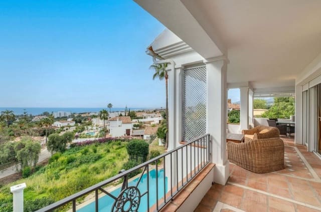4 bedroom Villa for sale in Marbella with pool garage - € 1,990,000 (Ref: 9172345)