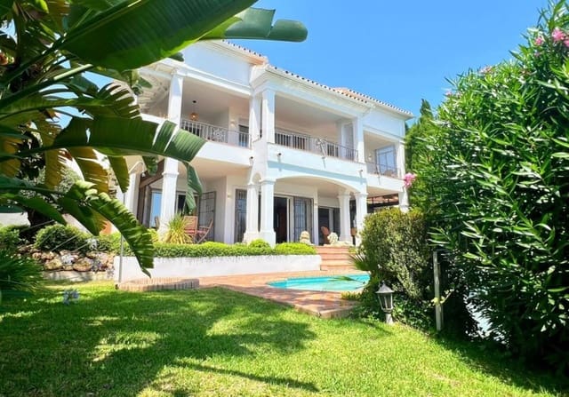 4 bedroom Villa for sale in Marbella with pool garage - € 1,990,000 (Ref: 9172345)