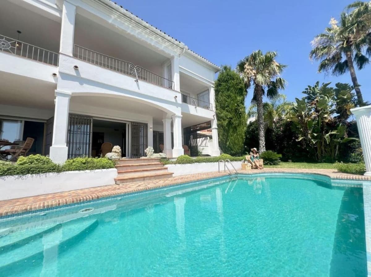 4 soverom Villa til salgs i Marbella med svømmebasseng garasje - € 1 990 000 (Ref: 9172345)