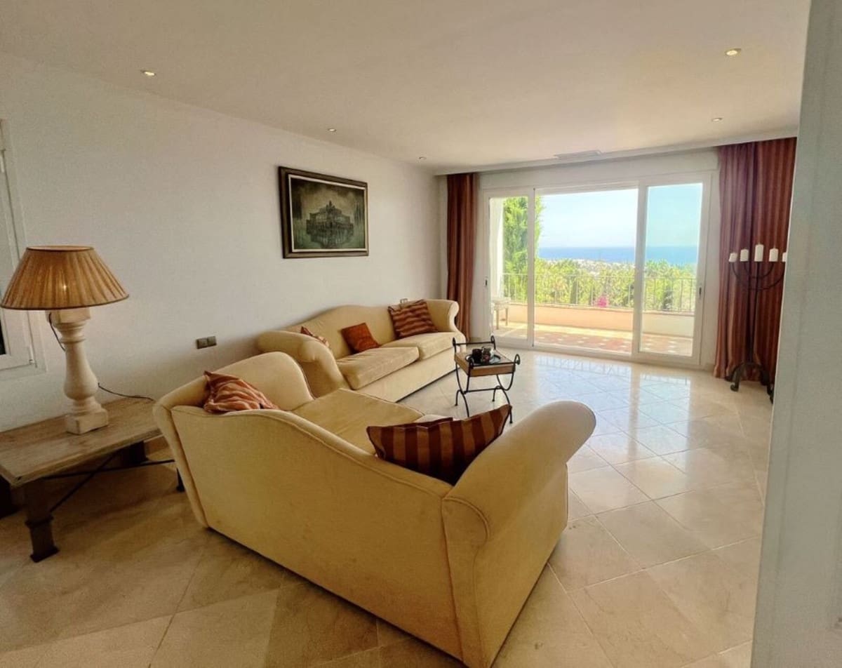 4 soverom Villa til salgs i Marbella med svømmebasseng garasje - € 1 990 000 (Ref: 9172345)