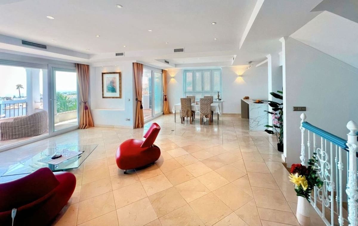 4 soverom Villa til salgs i Marbella med svømmebasseng garasje - € 1 990 000 (Ref: 9172345)