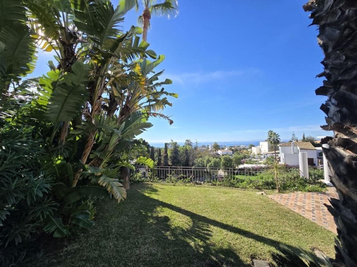 4 soverom Villa til salgs i Marbella med svømmebasseng garasje - € 1 990 000 (Ref: 9172345)