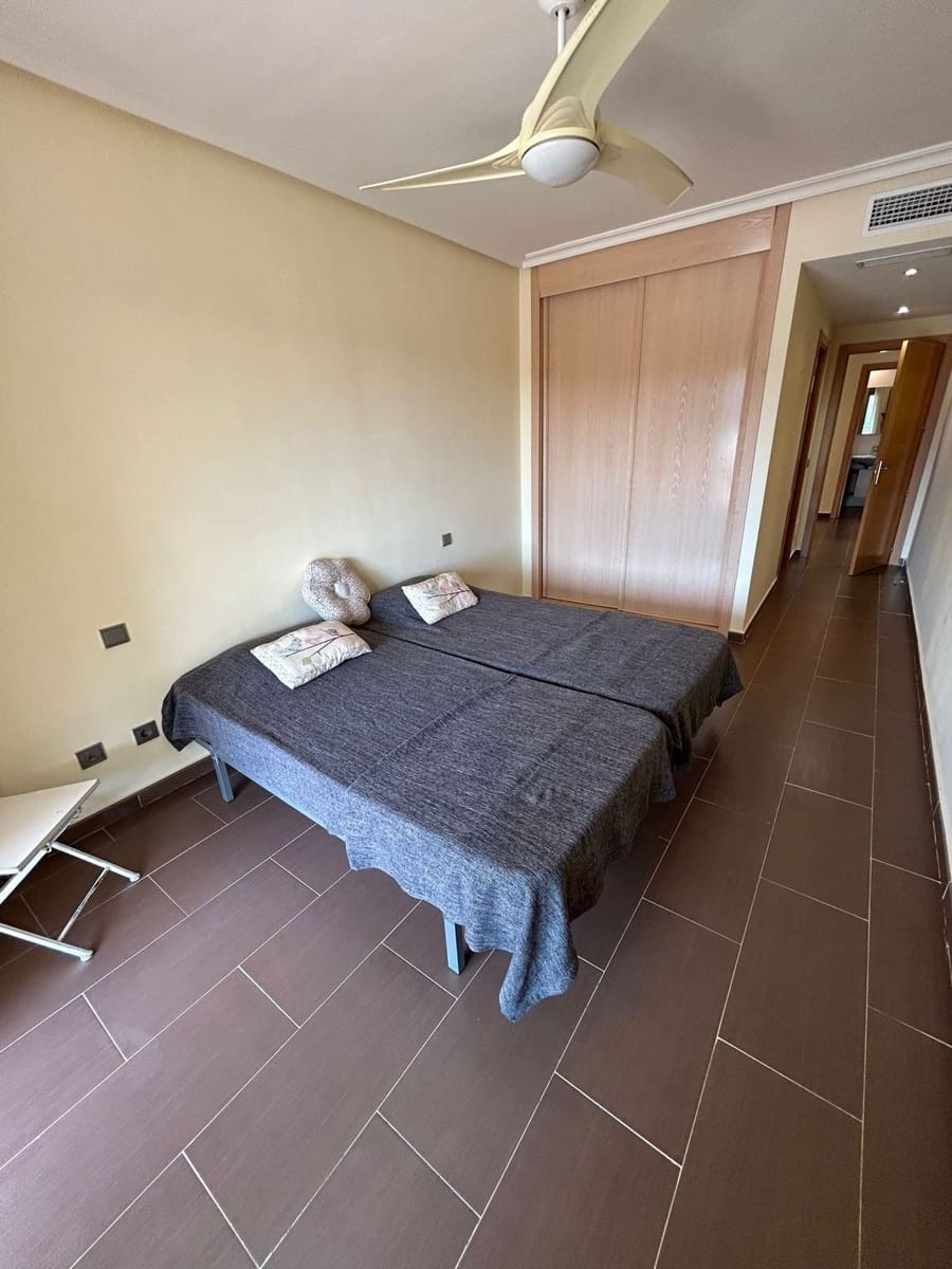 2 soverom Leilighet til salgs i Estepona med svømmebasseng garasje - € 400 000 (Ref: 9180211)