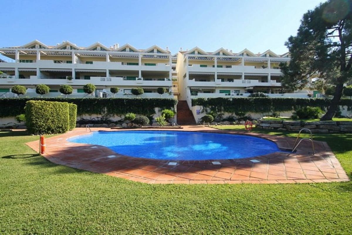 2 soverom Leilighet til salgs i Estepona med svømmebasseng garasje - € 400 000 (Ref: 9180211)