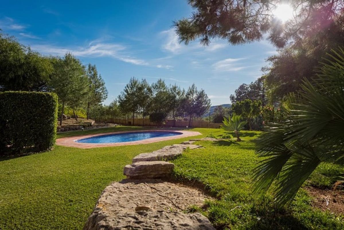 2 soveværelse Lejlighed til salg i Estepona med swimmingpool garage - € 400.000 (Ref: 9180211)