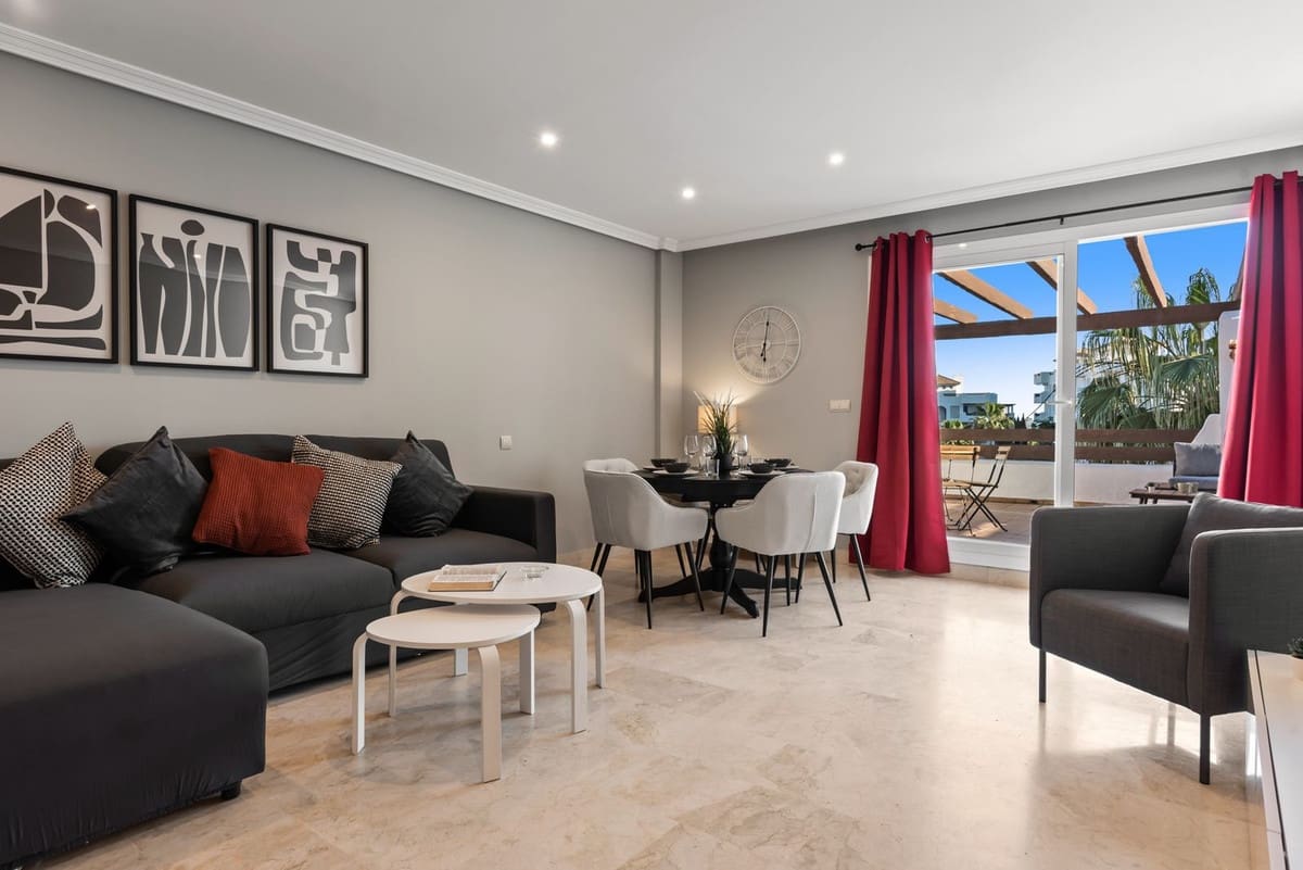 2 camera da letto Attico in vendita in New Golden Mile con piscina - 355.000 € (Rif: 9180433)