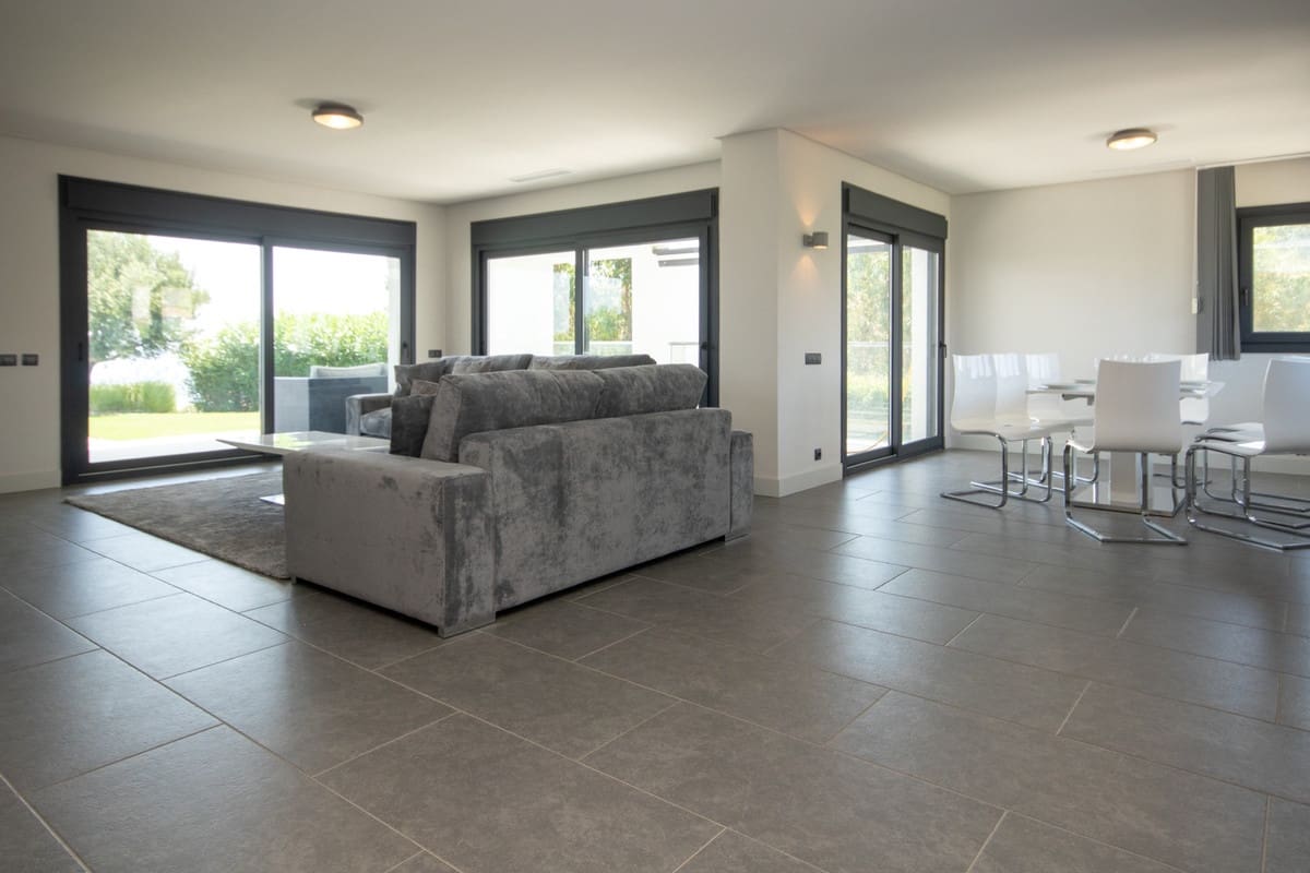 4 chambre Villa/Maison à vendre à La Duquesa / Puerto de la Duquesa avec piscine garage - 1 200 000 € (Ref: 9186490)