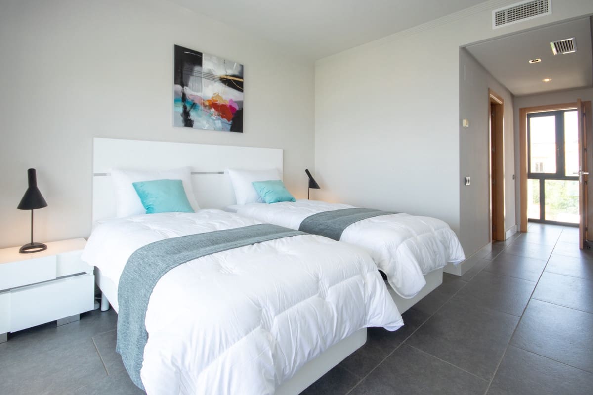 4 chambre Villa/Maison à vendre à La Duquesa / Puerto de la Duquesa avec piscine garage - 1 200 000 € (Ref: 9186490)