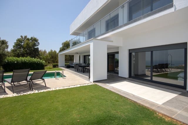 4 chambre Villa/Maison à vendre à La Duquesa / Puerto de la Duquesa, Manilva avec piscine garage - 1 200 000 € (Ref: 9186490)