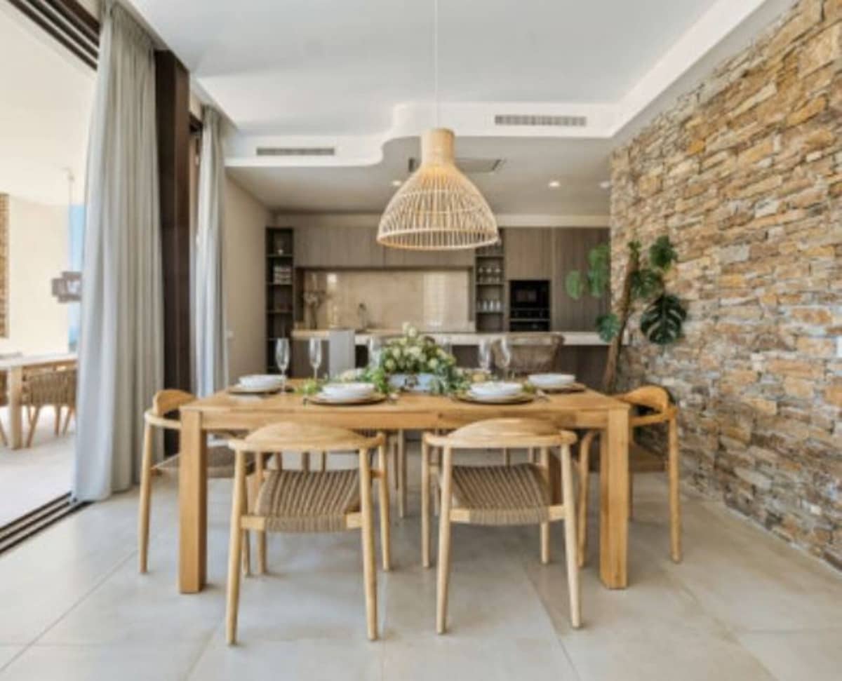 4 sypialnia Dom blizniak na sprzedaż w Benahavis z basenem garażem - 1 890 000 € (Ref: 9187677)