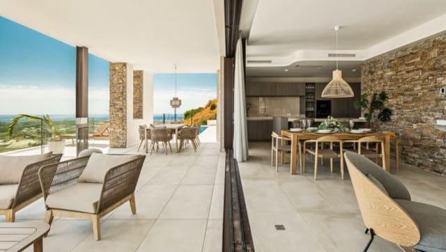 4 soveværelse Semi-Rækkehus til salg i Benahavís med swimmingpool garage - € 1.890.000 (Ref: 9187677)