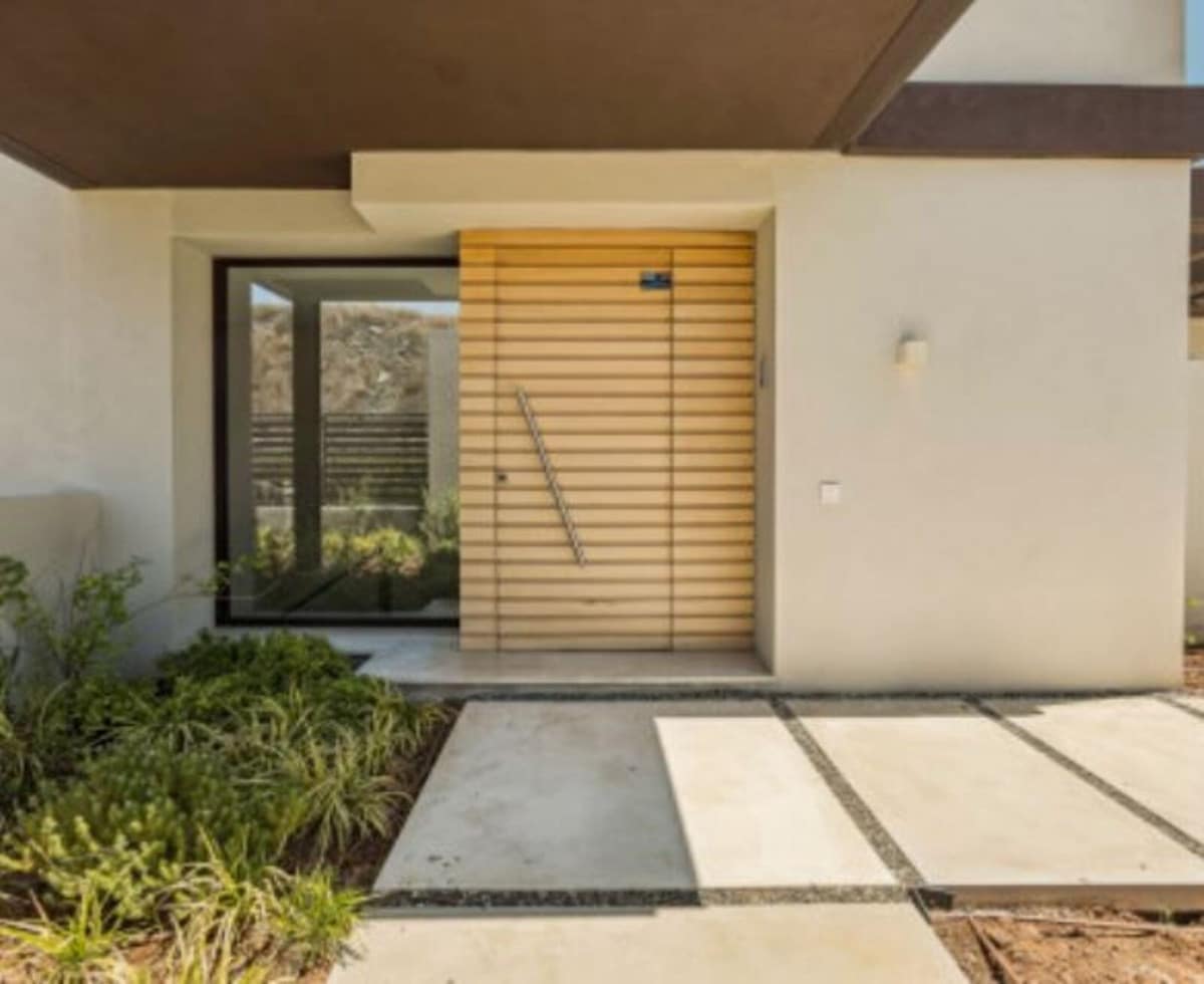 4 soveværelse Semi-Rækkehus til salg i Benahavis med swimmingpool garage - € 1.890.000 (Ref: 9187677)