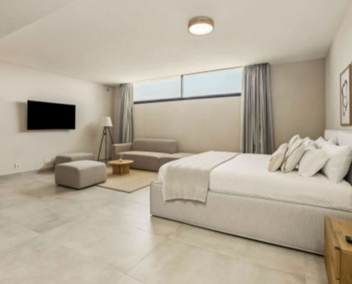 Pareado de 4 habitaciones en Benahavís en venta con piscina garaje - 1.890.000 € (Ref: 9187677)