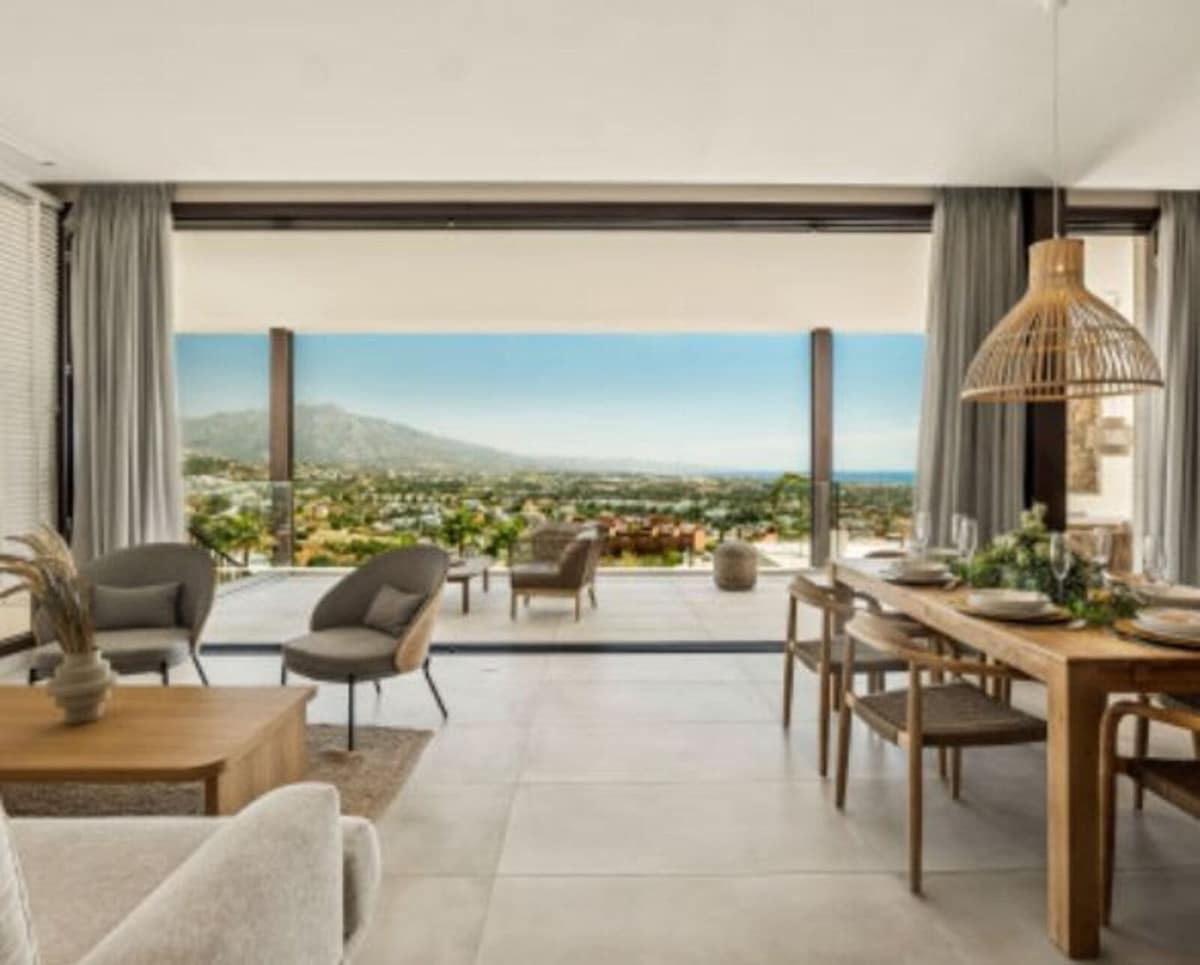 Pareado de 4 habitaciones en Benahavís en venta con piscina garaje - 1.890.000 € (Ref: 9187677)