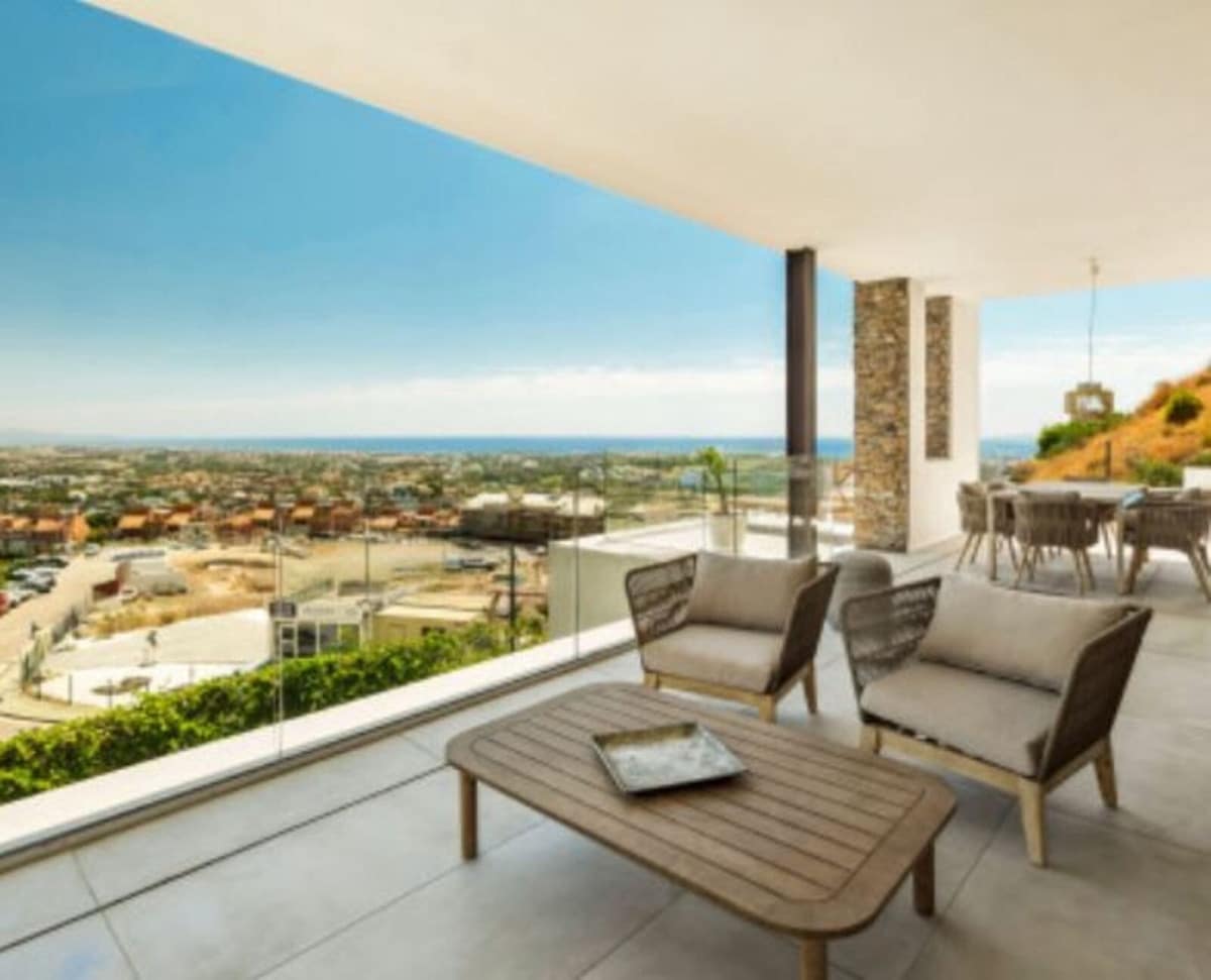 Pareado de 4 habitaciones en Benahavís en venta con piscina garaje - 1.890.000 € (Ref: 9187677)