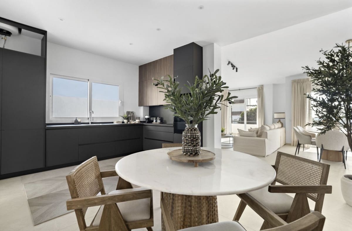 Chalet de 4 habitaciones en Mijas en venta con piscina garaje - 585.000 € (Ref: 9191783)