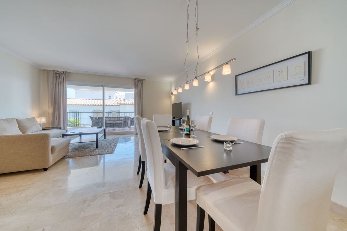 2 soveværelse Lejlighed til salg i Calahonda med swimmingpool garage - € 395.000 (Ref: 9191908)