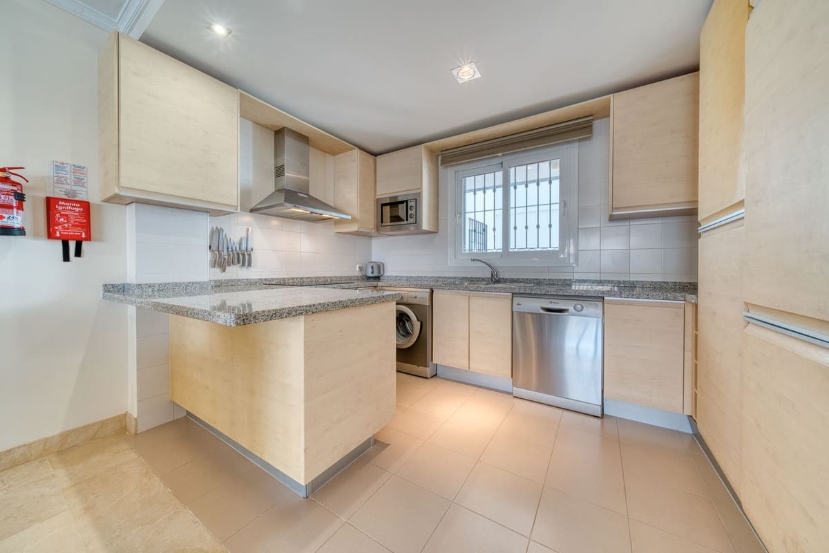 2 chambre Appartement à vendre à Calahonda avec piscine garage - 395 000 € (Ref: 9191908)