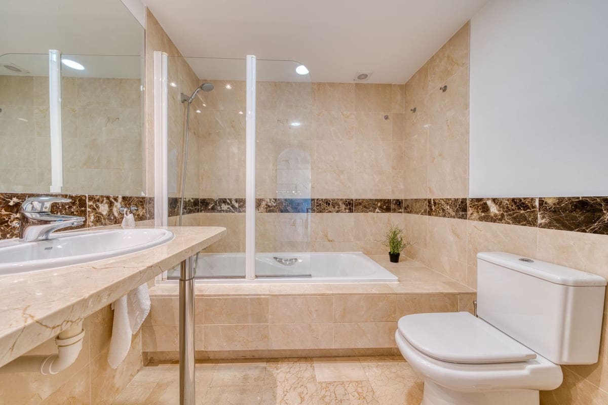 2 chambre Appartement à vendre à Calahonda avec piscine garage - 395 000 € (Ref: 9191908)