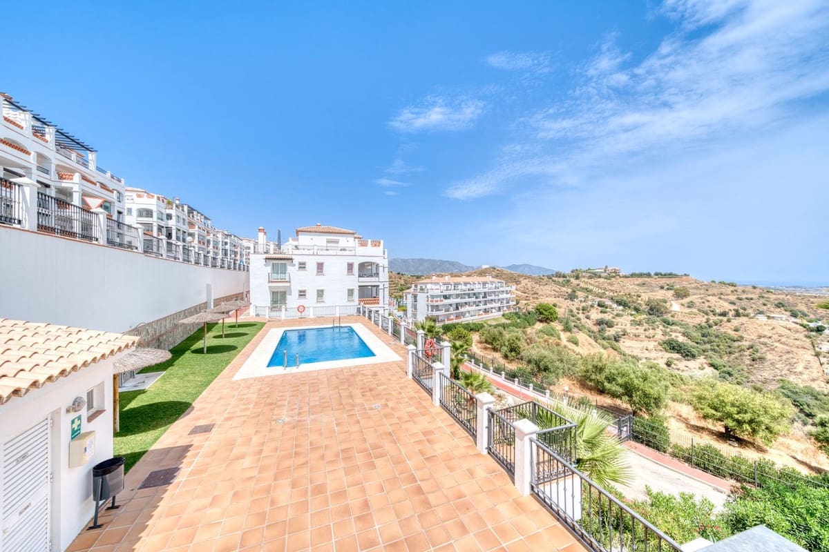 2 chambre Appartement à vendre à Calahonda avec piscine garage - 395 000 € (Ref: 9191908)