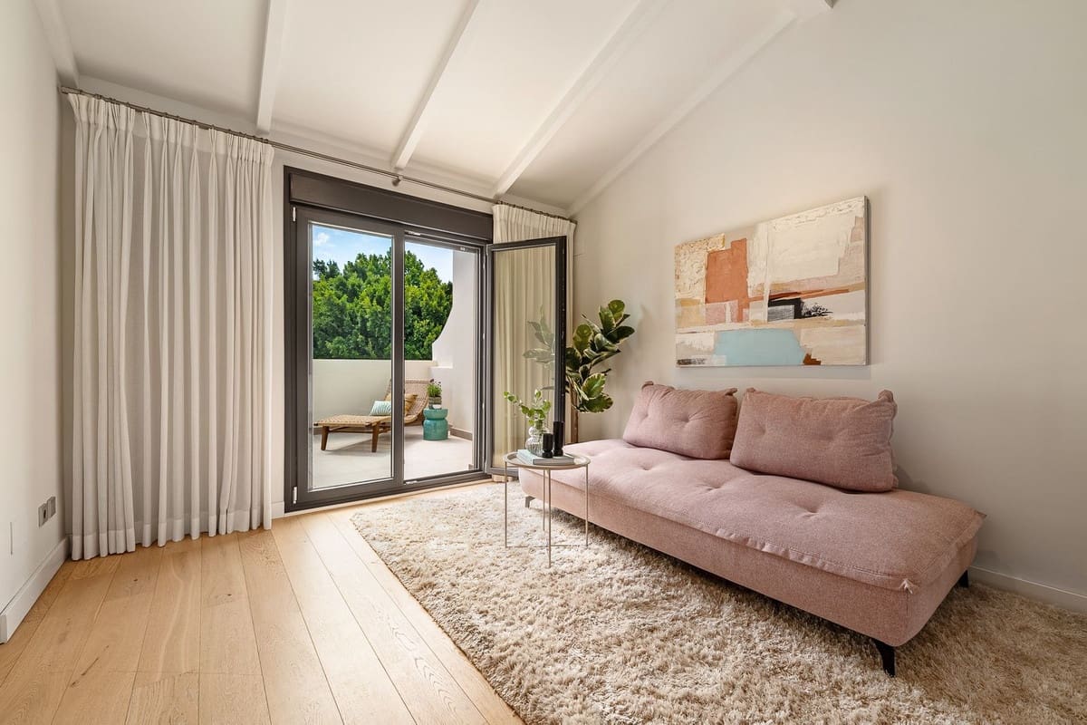 4 soverom Hus til salgs i Golden Mile med svømmebasseng garasje - € 2 895 000 (Ref: 9201812)