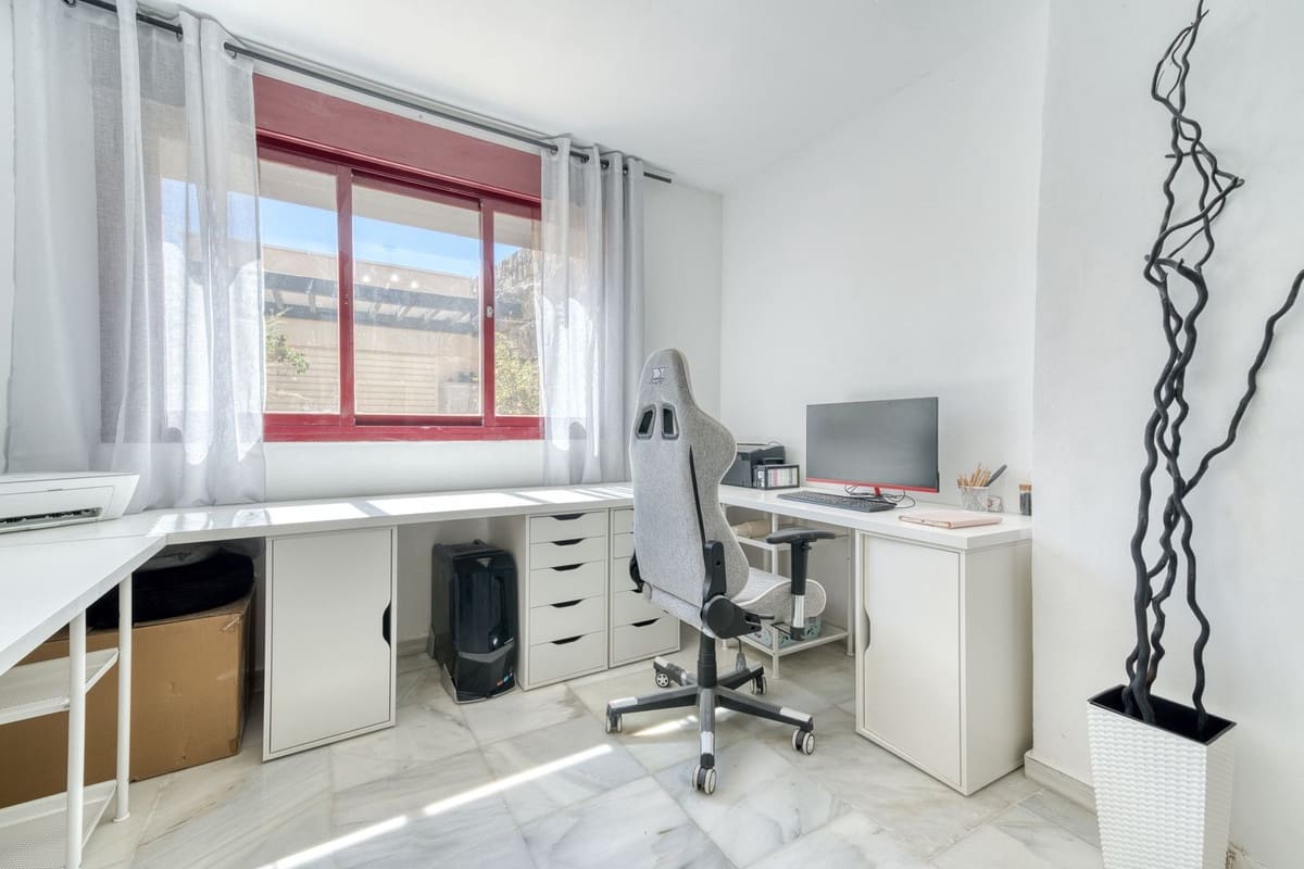 3 soverom Villa til salgs i Benahavis med svømmebasseng garasje - € 575 000 (Ref: 9201982)