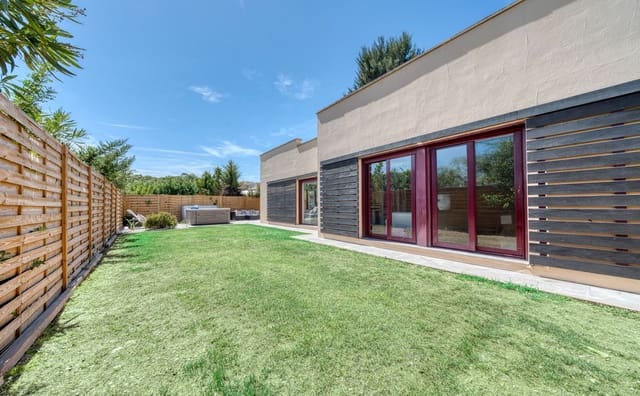 3 soverom Villa til salgs i Benahavís med svømmebasseng garasje - € 575 000 (Ref: 9201982)