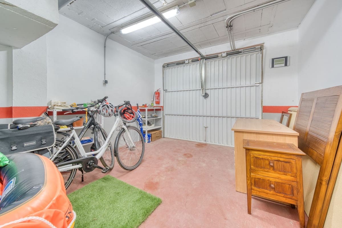 4 sovrum Hus till salu i La Duquesa / Puerto de la Duquesa med pool garage - 410 000 € (Ref: 9203213)