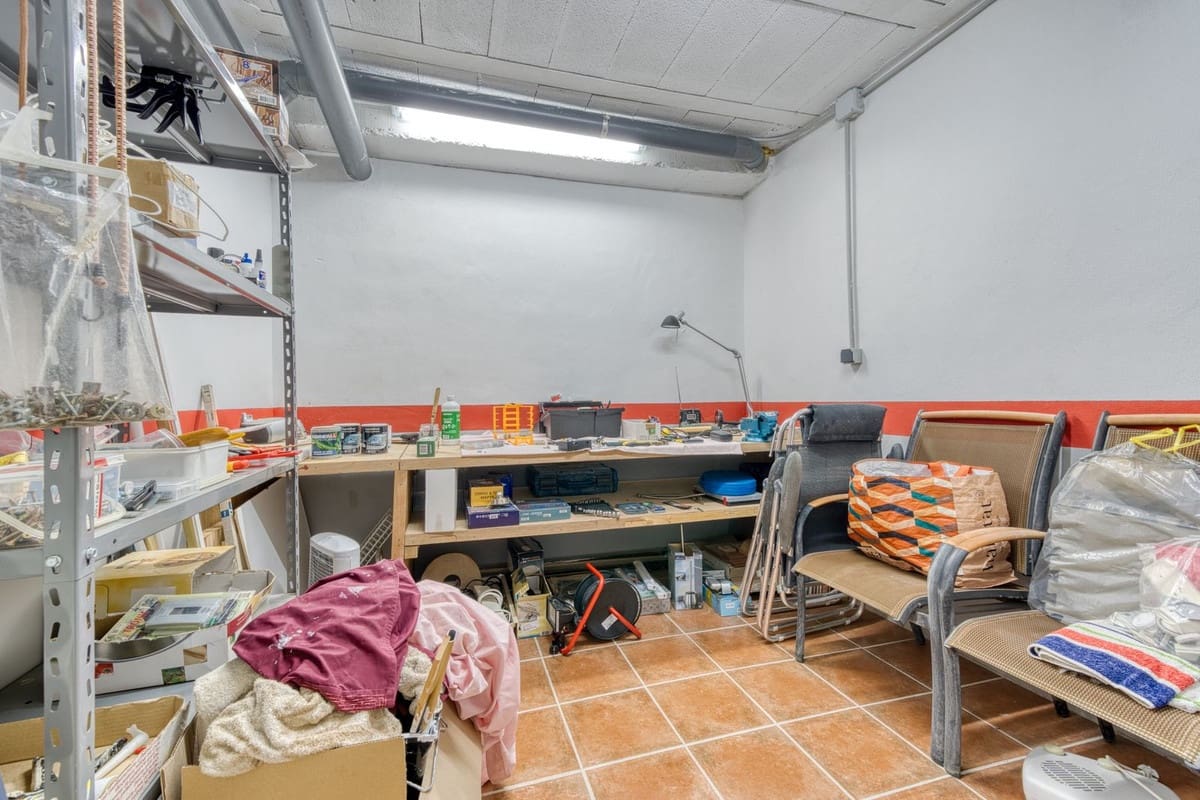 4 sovrum Hus till salu i La Duquesa / Puerto de la Duquesa med pool garage - 410 000 € (Ref: 9203213)