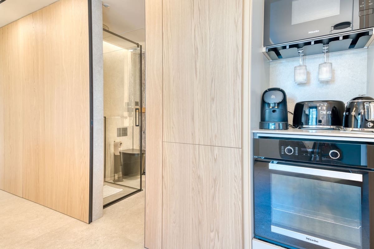 2 bedroom Apartment for sale in Puerto Banus with pool garage - € 749,000 (Ref: 9203458)