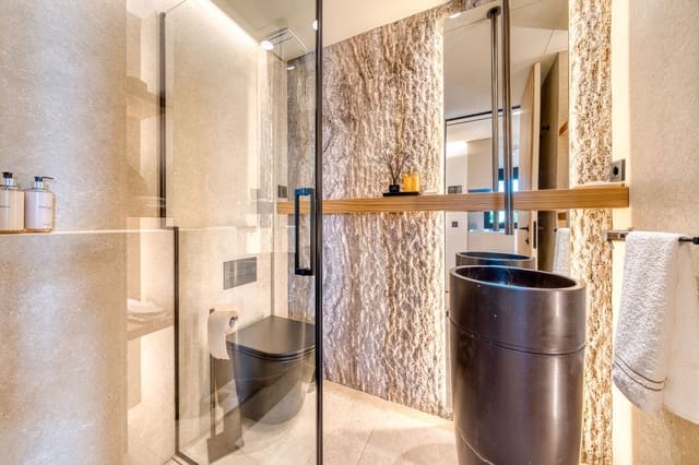 2 Zimmer Apartment zu verkaufen in Puerto Banus, Marbella mit Pool Garage - 749.000 € (Ref: 9203458)