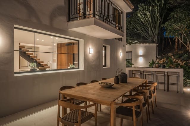 5 Zimmer Doppelhaus zu verkaufen in Nueva Andalucia, Marbella mit Pool Garage - 2.595.000 € (Ref: 9205674)