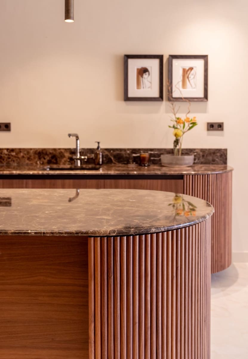 4 sypialnia Dom na sprzedaż w Marbella z basenem garażem - 1 995 000 € (Ref: 9210401)