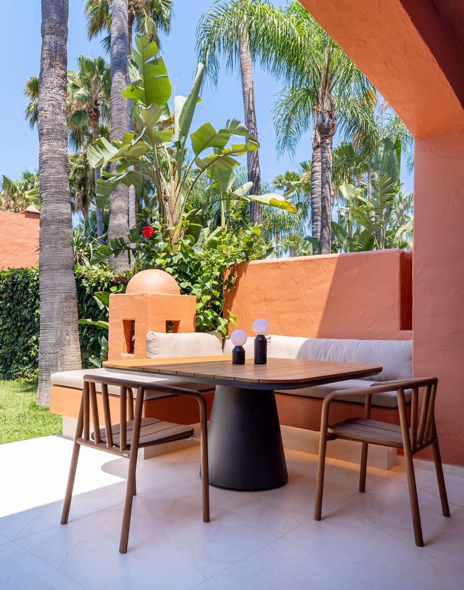 4 sypialnia Dom na sprzedaż w Marbella z basenem garażem - 1 995 000 € (Ref: 9210401)