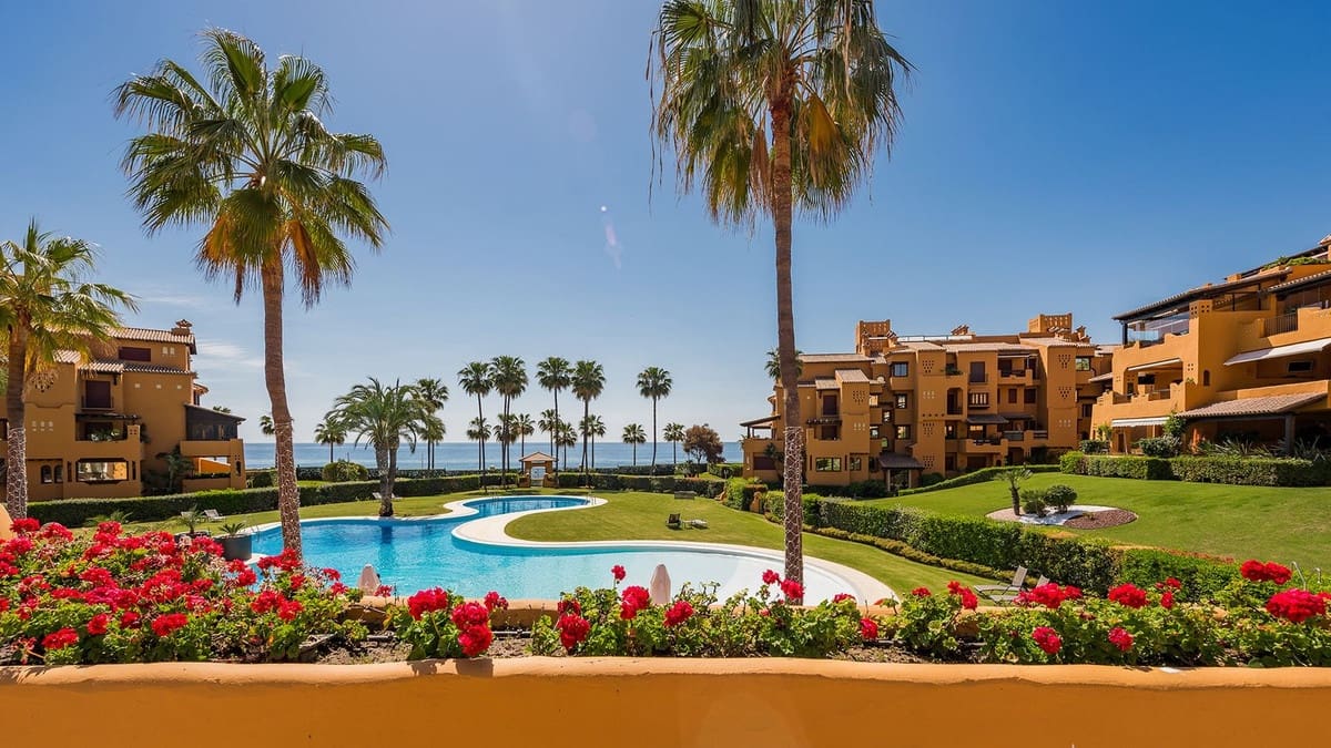 Apartamento de 4 habitaciones en New Golden Mile en venta con piscina garaje - 3.995.000 € (Ref: 9211112)