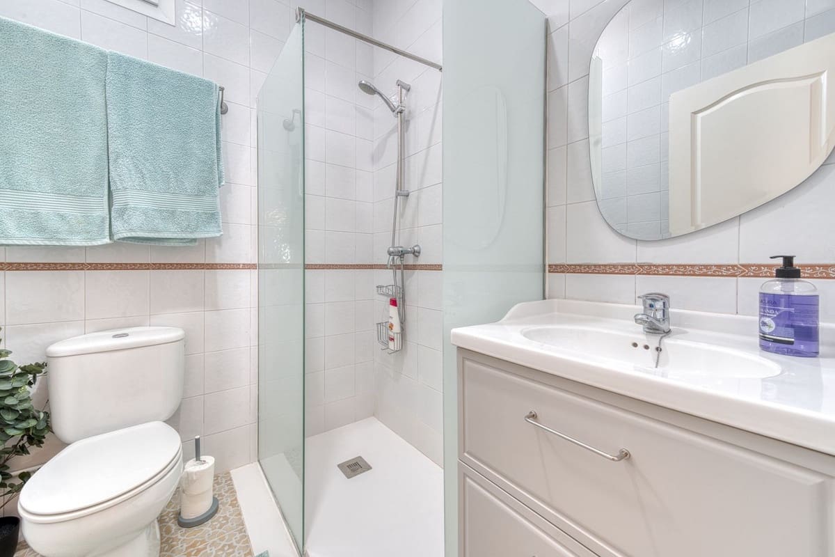 6 sypialnia Willa na sprzedaż w La Sierrezuela z basenem garażem - 1 595 000 € (Ref: 9211474)