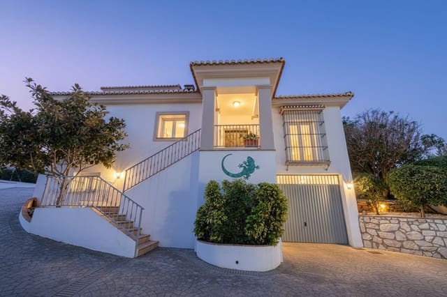 Chalet de 6 habitaciones en La Sierrezuela, Mijas en venta con piscina garaje - 1.495.000 € (Ref: 9211474)