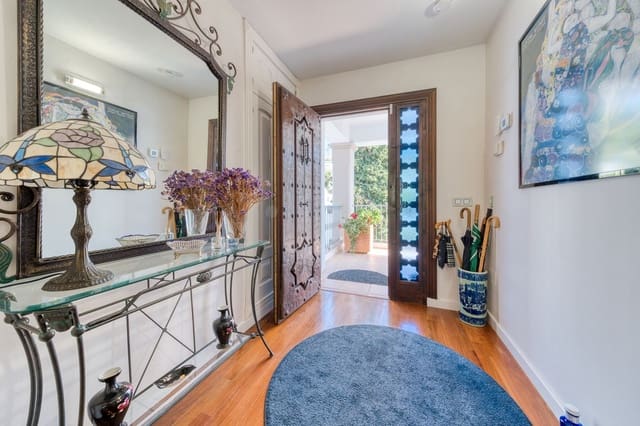 Chalet de 6 habitaciones en La Sierrezuela, Mijas en venta con piscina garaje - 1.495.000 € (Ref: 9211474)