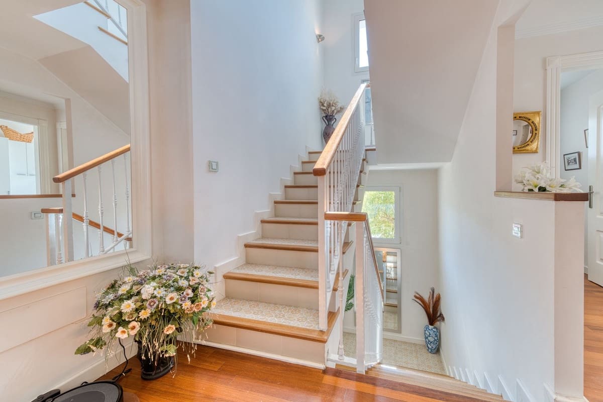 6 slaapkamer Villa te koop in La Sierrezuela met zwembad garage - € 1.495.000 (Ref: 9211474)