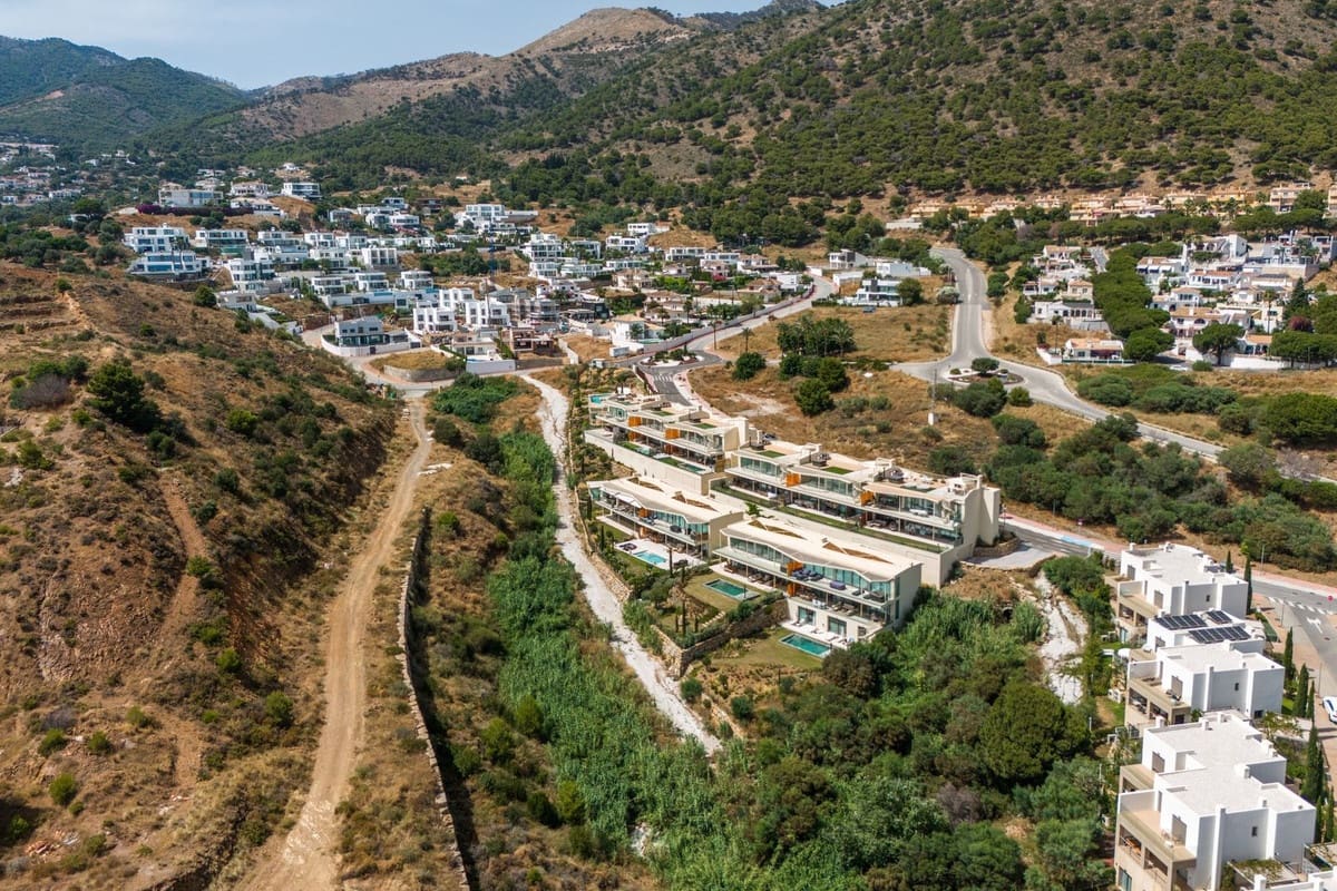 3 quarto Apartamento para venda em Fuengirola com piscina garagem - 1 450 000 € (Ref: 9216262)