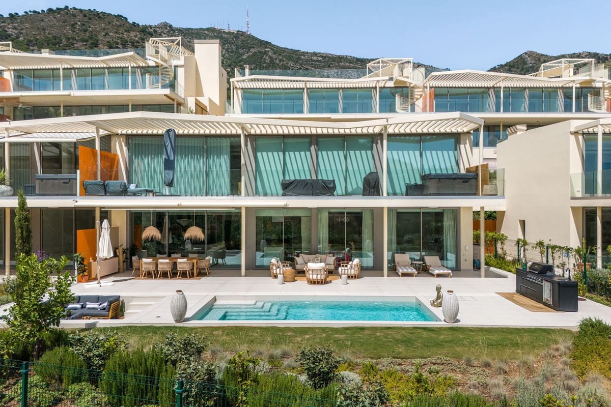 3 quarto Apartamento para venda em Fuengirola com piscina garagem - 1 450 000 € (Ref: 9216262)