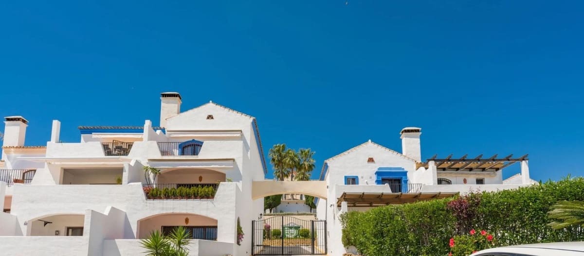 3 sovrum Hus till salu i Benahavis med pool garage - 595 000 € (Ref: 9227613)