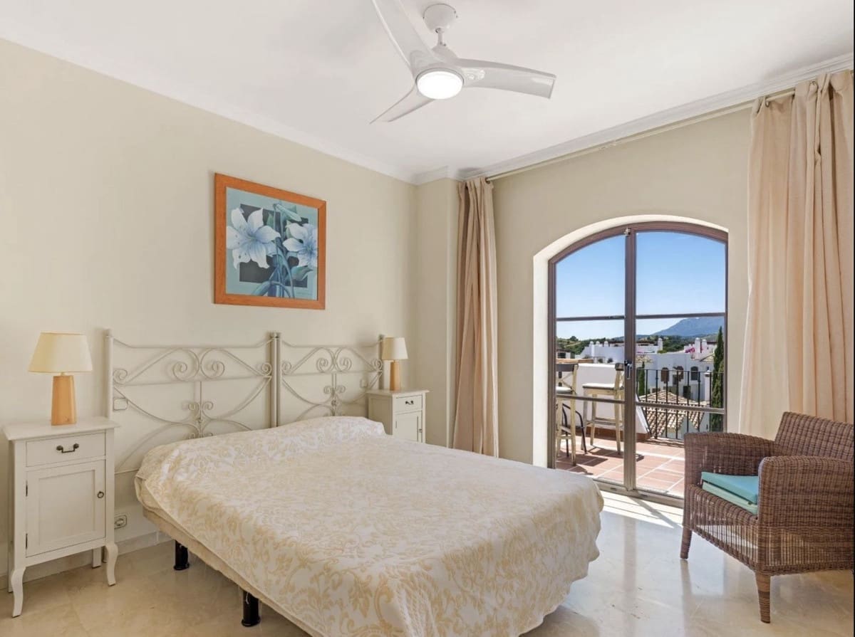 3 bedroom Townhouse for sale in Benahavis with pool garage - € 595,000 (Ref: 9227613)