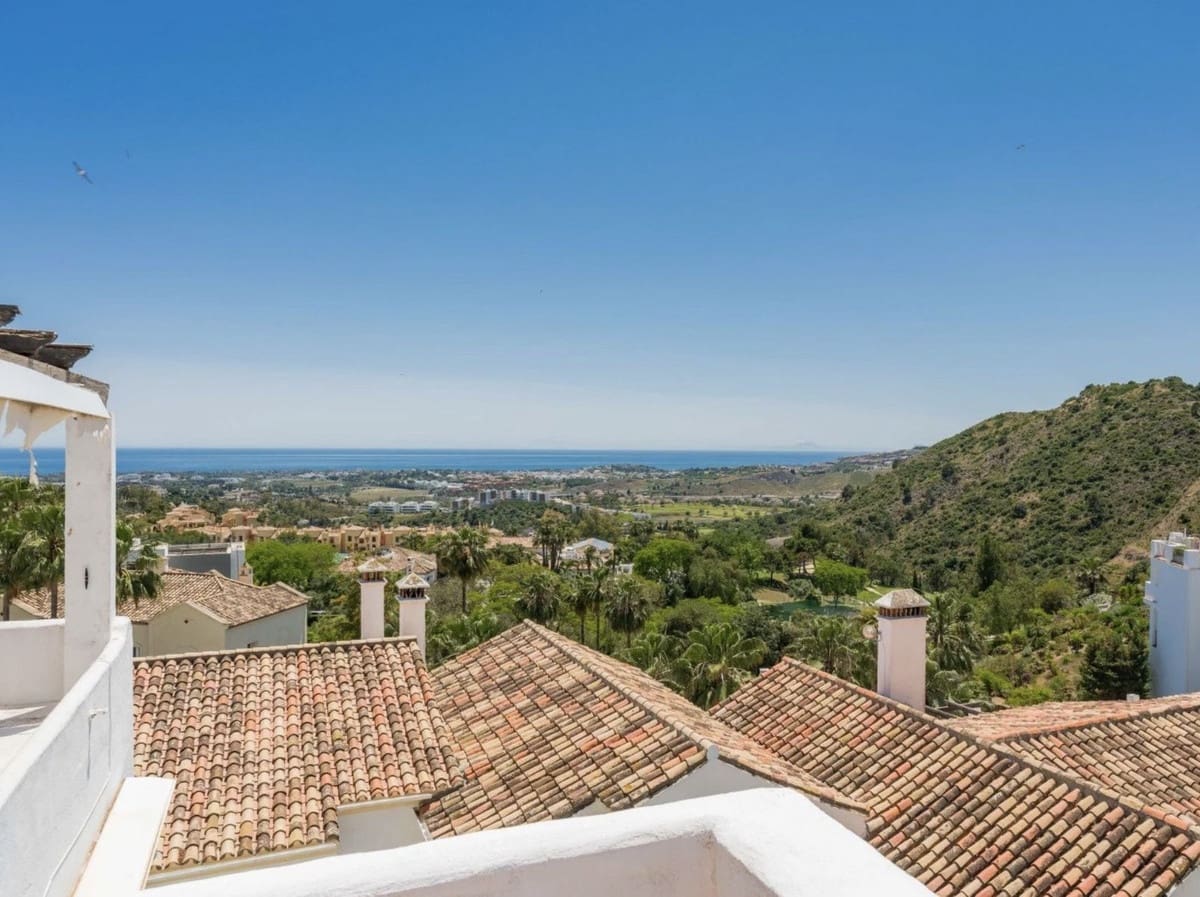 3 sovrum Hus till salu i Benahavis med pool garage - 595 000 € (Ref: 9227613)