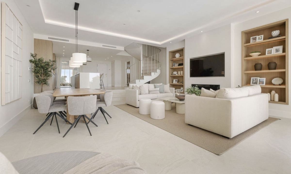 Casa de 4 habitaciones en La Quinta en venta con piscina garaje - 1.875.000 € (Ref: 9227762)