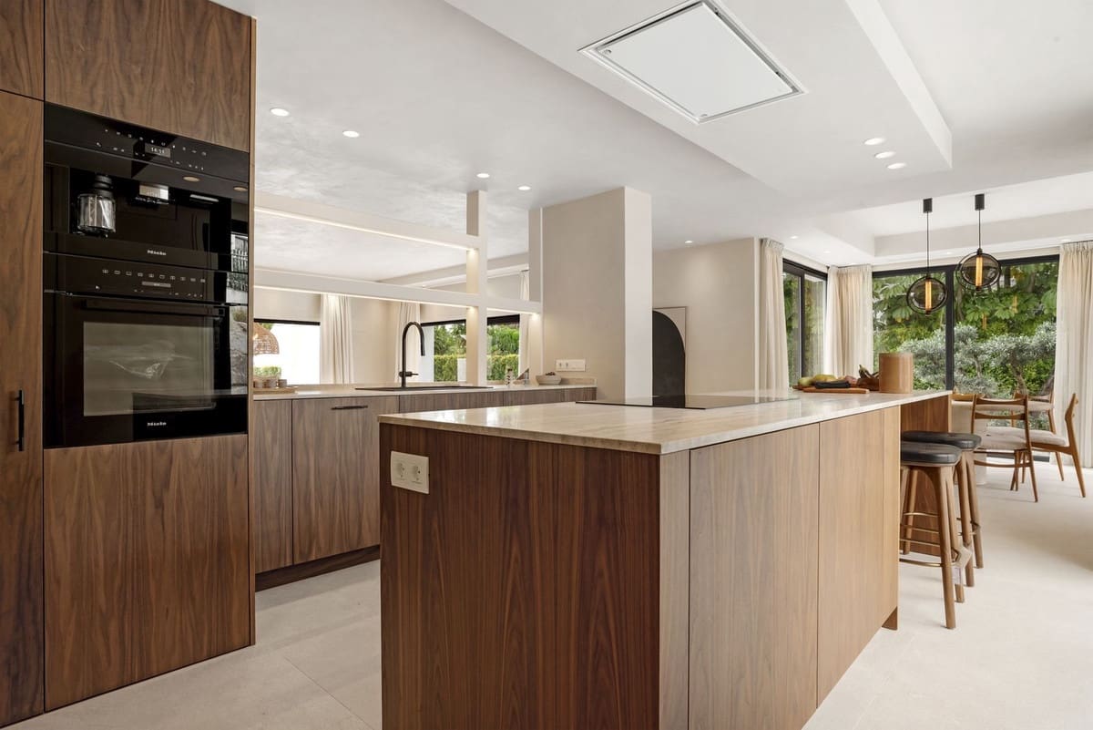 4 soveværelse Villa til salg i Benahavis med swimmingpool garage - € 3.450.000 (Ref: 9235163)