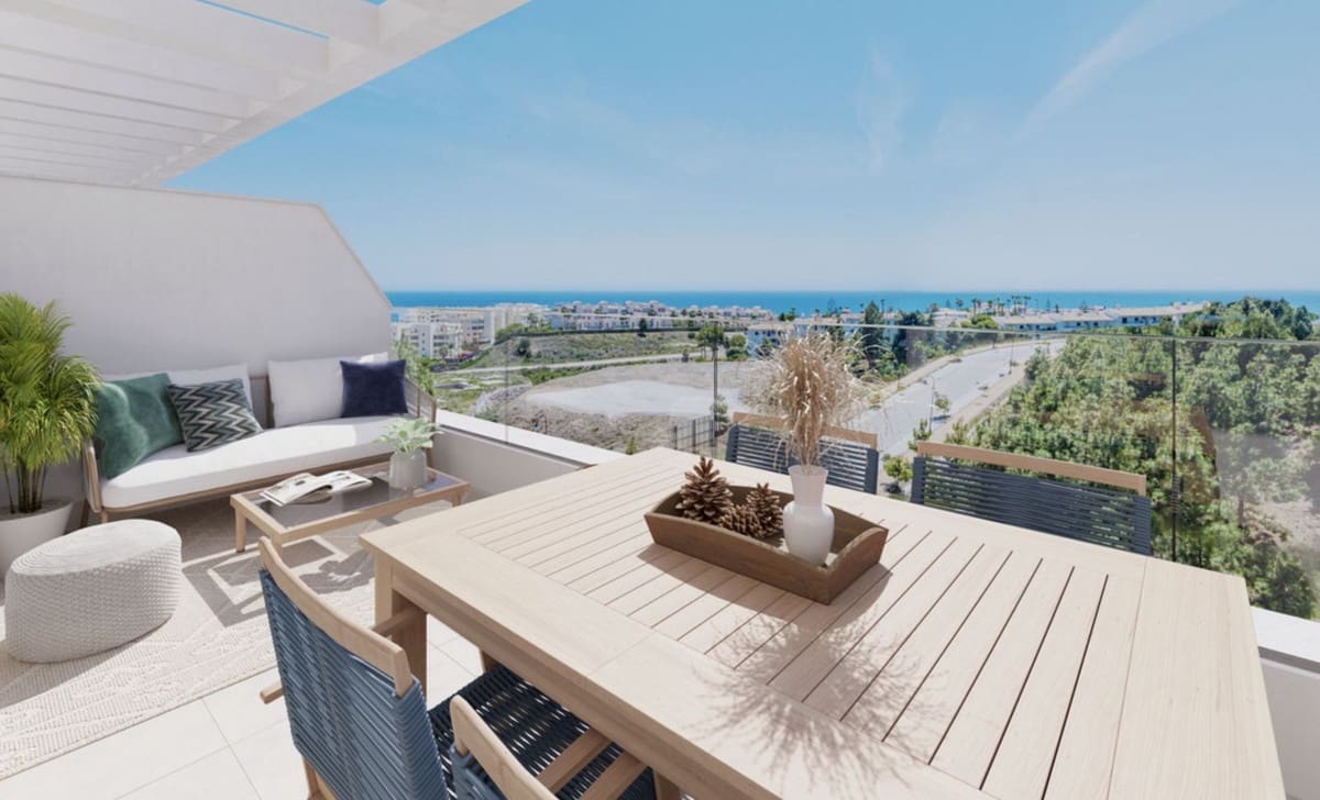 2 bedroom Apartment for sale in Mijas Costa with pool garage - € 406,900 (Ref: 9235165)