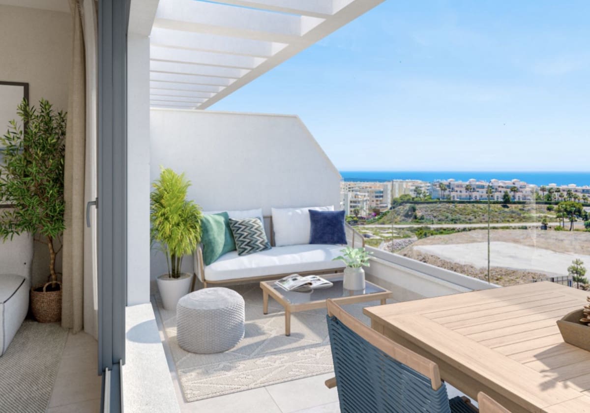 2 bedroom Apartment for sale in Mijas Costa with pool garage - € 406,900 (Ref: 9235165)