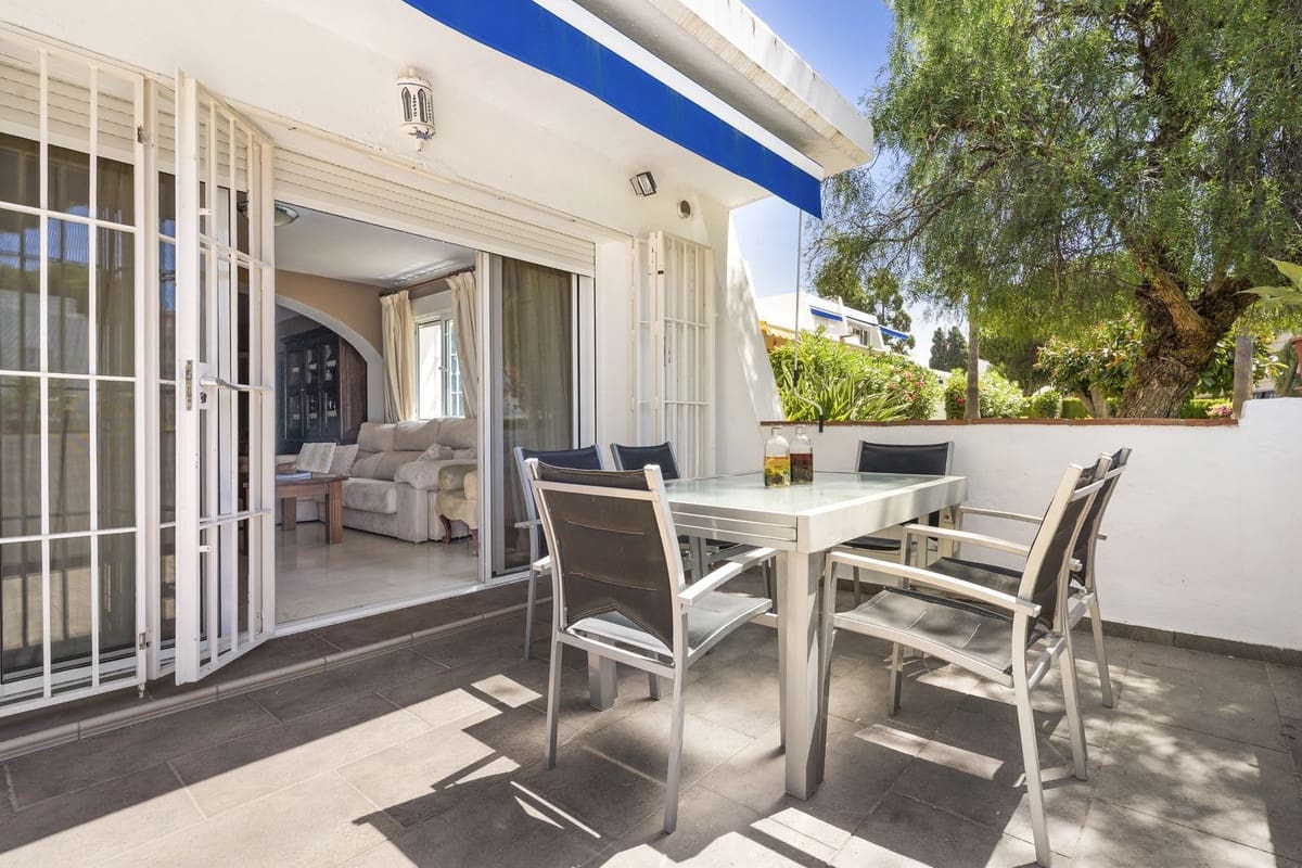 3 soverom Leilighet til salgs i Marbella med svømmebasseng garasje - € 680 000 (Ref: 9235462)